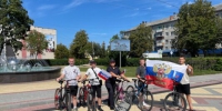 Транспортные полицейские линейного отдела полиции на станции Унеча провели патриотическую акцию «Флаг России – наша гордость» - Газета Севская правда