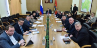 Александр Богомаз смотрит прямую линию Президента Путина - Газета Севская правда