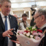 Александр Богомаз вручил юбилейную медаль в честь 80-летия Победы Почетному гражданину Брянской области Людмиле Самотесовой - Газета Севская правда