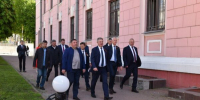 Александр Богомаз оценил ход работ по капитальному ремонту зданий филиала Сеченовского университета - Газета Севская правда